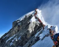  Mount Everest Record :  माउंट एवरेस्ट पर नया रिकॉर्ड, 3 भारतीयों समेत 274 लोगों ने की चढ़ाई 