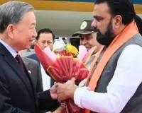 वियतनाम के राष्ट्रपति तो लाम पहुंचे गयाजी,  मुख्यमंत्री सम्राट चौधरी ने की अगवानी, दौरे को बताया 'ऐतिहासिक'