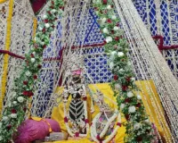   मथुरा-वृंदावन में भीषण गर्मी, बांके बिहारी मंदिर में खस के पर्दे और चंदन लेप की अनूठी परंपरा