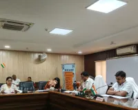 ओवरलोड डंपरों और अवैध खनन पर हो सख्त कार्रवाई,  डीएम ने दिए राजस्व एवं कर वसूली में तेजी लाने के निर्देश