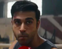 Glory Movie Review: बॉक्सर के रूप में 'ग्लोरी' में पुलकित सम्राट के करियर-बेस्ट परफॉर्मेंस, दिव्येंदु शर्मा ने भी जीता दिल