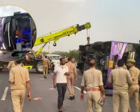 उन्नाव में पलटी डबल डेकर बस:  दारोगा समेत 6 की मौत, 21 घायल; सीएम योगी ने जताया दुःख, किया मुआवजे का ऐलान