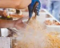 बुलंदशहर में खाना खाने से बिगड़ी 40 लोगों की तबीयत, जिला अस्पताल में कराया गया भर्ती