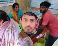 UP: समरसेबल डालते समय करंट की चपेट में आए दो भाई, एक की मौत