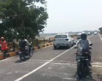 Barabanki News : मरम्मत कार्य के संजय सेतु पर छोटे वाहनों ने भरी रफ्तार, खिले चेहरे 