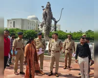 Bareilly : रामायण वाटिका में जुटे अफसर, सीएम दौरे की तैयारियां तेज