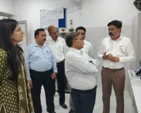 Bareilly News : महिला डेयरी किसानों की सफलता से प्रभावित हुए प्रमुख सचिव