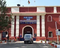Bareilly News : कैदी नंबर …754 कारागार से फरार, दिन में भी सोते रहे पहरेदार
