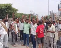 बरेली में उखड़े सफाईकर्मी : कूड़ा उठाने के बजाय शहरभर में फैलाने लगे कूड़ा, कार्य बहिष्कार का ऐलान