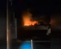हल्द्वानी में अग्निकांड : अमेजन गोदाम में लगी भीषण आग, दम घुटने से कंपनी के दो कर्मचारियों की मौत 