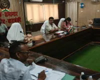 Barabanki News : राजस्व वसूली में ढिलाई पर तय होगी जिम्मेदारी, नगर निकायों की बैठक में डीएम ने कसा शिकंजा