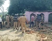 बाराबंकी : मस्जिद के सामने हो रहा निर्माण रुकवाया, पुलिस बल तैनात