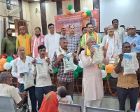Barabanki News : जनकल्याण शिविर में पहुंचे्अंगद सिंह, कहा-योजनाओं का लाभ सीधे पात्रों तक पहुंचा रही केंद्र सरकार