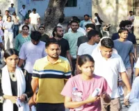 NEET UG Exam : UP में साढ़े तीन लाख अभ्यर्थियों ने दी परीक्षा, केंद्रों पर दिखी सख्ती, चप्पे-चप्पे पर थी प्रशासन की नजर