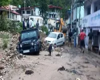 Chamoli Rain News : चमोली में मानसून की पहली बारिश बनी आफत, नारायणबगड़ में अतिवृष्टि से मलबा सड़कों पर, दुकानें और वाहन क्षतिग्रस्त