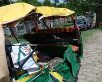 कन्नौज में रफ्तार का कहर : लोडर की टक्कर से ऑटो दो की मौत, ओवरलोडिंग बनी दुर्घटना का कारण