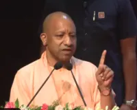 CM योगी ने सौंपे 930 कंप्यूटर ऑपरेटर को नियुक्ति पत्र, बोले सीएम योगी- पहले देश में उत्सव नहीं उपद्रव होता था