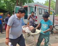 Barabanki Accident: ऑटो और बाइक की आमने-सामने भिड़ंत, महिला समेत छह घायल, दो की हालत गंभीर