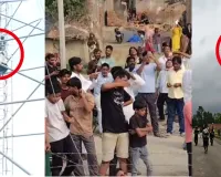 अमेठी में प्यार की अजब-गजब कहानीः मोबाइल टावर पर चढ़ी 14 वर्षीय किशोरी, पांच घंटे चला हाईवोल्टेज ड्रामा