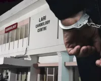KGMU में मरीजों का सौदा करने वाले दो गिरफ्तार, बेहतर इलाज का झांसा देकर निजी अस्पताल लेकर जाते थे दलाल
