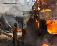 दिल्ली में 'अग्निपरीक्षा': 6 साल में आग ने ली 543 जानें, लगातार बढ़ रहे हादसों के आंकड़े