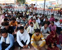 लखनऊ में पब्लिक ट्रांसपोर्ट हड़ताल खत्म, 65 बसें डिपो से निकलीं, आज से सड़कों पर दौड़ेगा पूरा बेड़ा