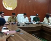  वाराणसी में मुहर्रम पर पुलिस कमिश्नर ने दी सख्त चेतावनी, 'न शुरू करें कोई नई परंपरा, विवाद फैलाया तो होगी कार्यवाई' 