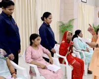 मार्कशीट देख मुख्यमंत्री ने बढ़ाया हौसला,  जनता दर्शन में आई छात्रा को योगी ने किया आश्वस्त, 