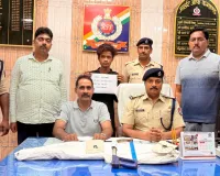  गोंडा :  स्टेशन यार्ड में टॉवर वैगन से कॉपर केबल काटता युवक रंगे हाथ गिरफ्तार, 6 केबल बरामद