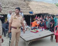 Sitapur News:  रोहतक जेल से गांव पहुंचा कैदी धर्मेंद्र, बहन की शादी के लिए कोर्ट से मिली 48 घंटे की पैरोल 