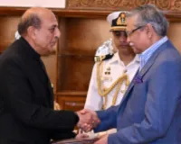 बांग्लादेशी नागरिकों के लिए भारत ने फिर शुरू किया travel visa, खुलेंगे ढाका समेत 5 केंद्रों के रास्ते