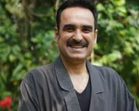 स्वदेशी ब्रांड 'Tulo' के लॉन्च पर बनारस के बुनकरों को याद कर भावुक हुए पंकज त्रिपाठी, जानिए क्या कहा