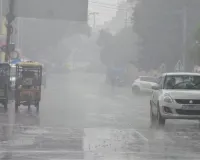 UP Weather Update : बरेली, पीलीभीत, देवरिया समेत कई जगह झमाझम बारिश, यूपी के 50 से ज्यादा जिलों में मौसम विभाग की चेतावनी 