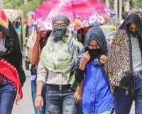UP Weather Today : यूपी में भीषण गर्मी के बीच लू का कहर, बारिश के लिए मानसून का इंतजार 