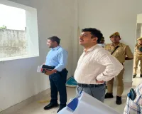 बाराबंकी: डिजिटल लाइब्रेरी निर्माण में मिलीं खामियां, डीएम ईशान प्रताप सिंह ने जताई नाराजगी