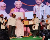 Hardoi News : हरदोई के रोमान अज़ीज को M.Tech में गोल्ड मेडल, राज्यपाल आनंदीबेन पटेल ने किया सम्मानित