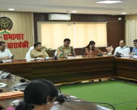 Barabanki News : डीएम ईशान प्रताप सिंह सख्त, स्कूली वाहनों की होगी सघन जांच, सड़क सुरक्षा के दिए कड़े निर्देश