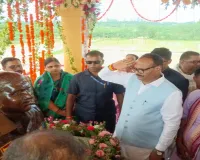 Hardoi News: शहीद मेजर पंकज कुमार पांडे की प्रतिमा का अनावरण, डिप्टी सीएम बृजेश पाठक बोले- वीरों का बलिदान राष्ट्र की प्रेरणा