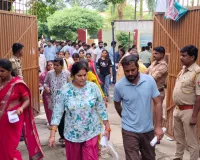 बाराबंकी में यूपीटीईटी परीक्षा शुरू : पहले दिन 8,175 अभ्यर्थी शामिल, 1,281 रहे अनुपस्थित