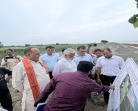 Barabanki News : मंत्री स्वतंत्र देव सिंह ने बाढ़ सुरक्षा परियोजनाओं का किया निरीक्षण, 15 जुलाई तक कार्य पूरा करने के निर्देश 