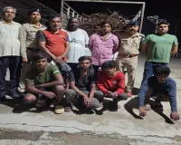 बाराबंकी रेलवे स्टेशन के सामने RPF की बड़ी कार्रवाई, रेलवे स्क्रैप से लदी पिकअप पकड़ी; तीन ठेकेदार समेत सात पर केस दर्ज