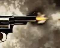 Lucknow Crime News: कैसरबाग गोलीकांड में अधिवक्ता और उसका साथी गिरफ्तार, लाइसेंसी रिवॉल्वर बरामद