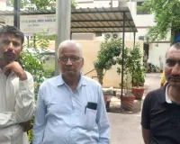 महाकाल के दर्शन से लौट रहे सेना के जवान की सड़क हादसे में मौत, पत्नी-बच्चों समेत चार घायल; हाईवे पर आगे चल रहे वाहन में घुसी कार