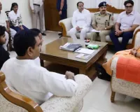 Lalita Gautam Case: पीड़ित परिवार से मिले CM योगी, 5 लाख सहायता और आवास देने का ऐलान; दोषियों पर सख्त कार्रवाई के निर्देश