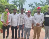  अखिलेश यादव का 53वां जन्मदिन: लखनऊ विश्वविद्यालय में 53 पौधरोपण, पार्टी कार्यालय में उत्सव का माहौल; समर्थकों ने दी लंबी उम्र की शुभकामनाएं