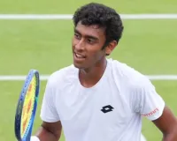 Wimbledon Juniors 2026: 36 साल बाद विंबलडन में गूंजा भारत का नाम! आखिर कौन हैं अर्णव पापरकर, जिन्होंने रच दिया इतिहास?