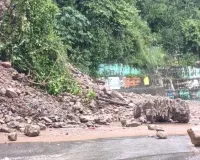 Uttarakhand:  भारी बारिश से उत्तरकाशी और टिहरी में जनजीवन प्रभावित; कई सड़कें बंद