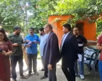  Sitapur News: टाउन हॉल परिसर से हटा वर्षों पुराना कब्जा, प्रशासन ने लिया पूर्ण नियंत्रण