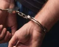 आजमगढ़ में पुलिस का बड़ा एनकाउंटर,   50 हजार का इनामी बदमाश गिरफ्तार, डबल मर्डर के आरोपी के पैरों में लगी गोली