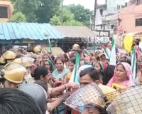 Amethi News:   जेई द्वारा दर्ज मुकदमा वापस लेने की मांग को लेकर किसान यूनियन का प्रदर्शन, पुलिस से हुई नोकझोंक
